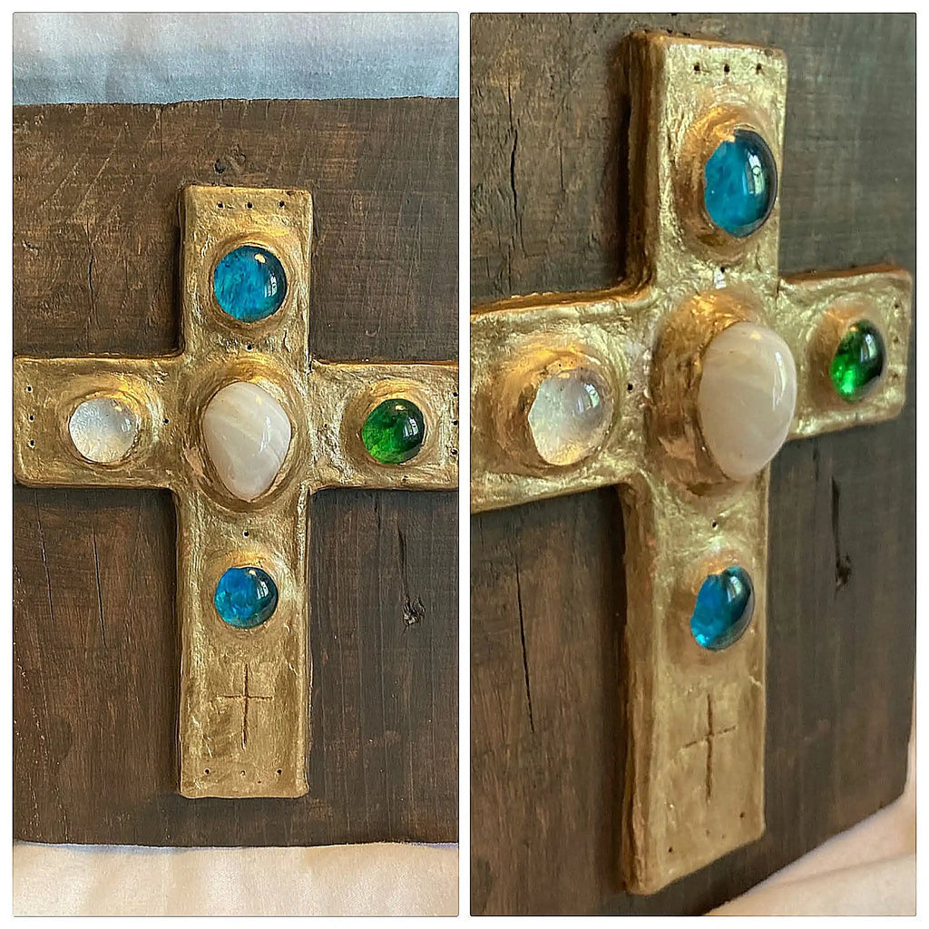 Icoană artistică cu cruce, sticlă și piatră semiprețioasă