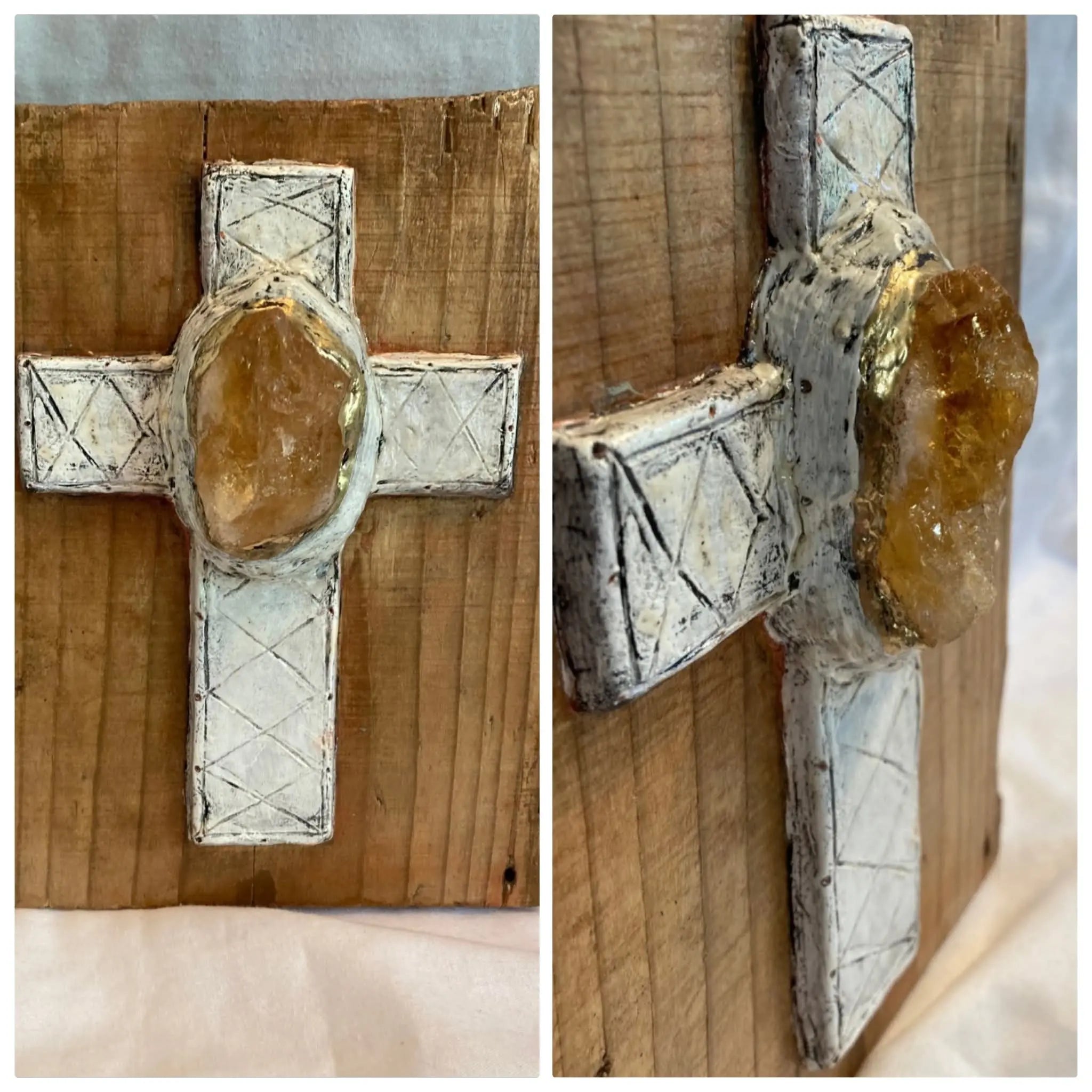 Icoană artistică cu cruce și piatră semiprețioasă