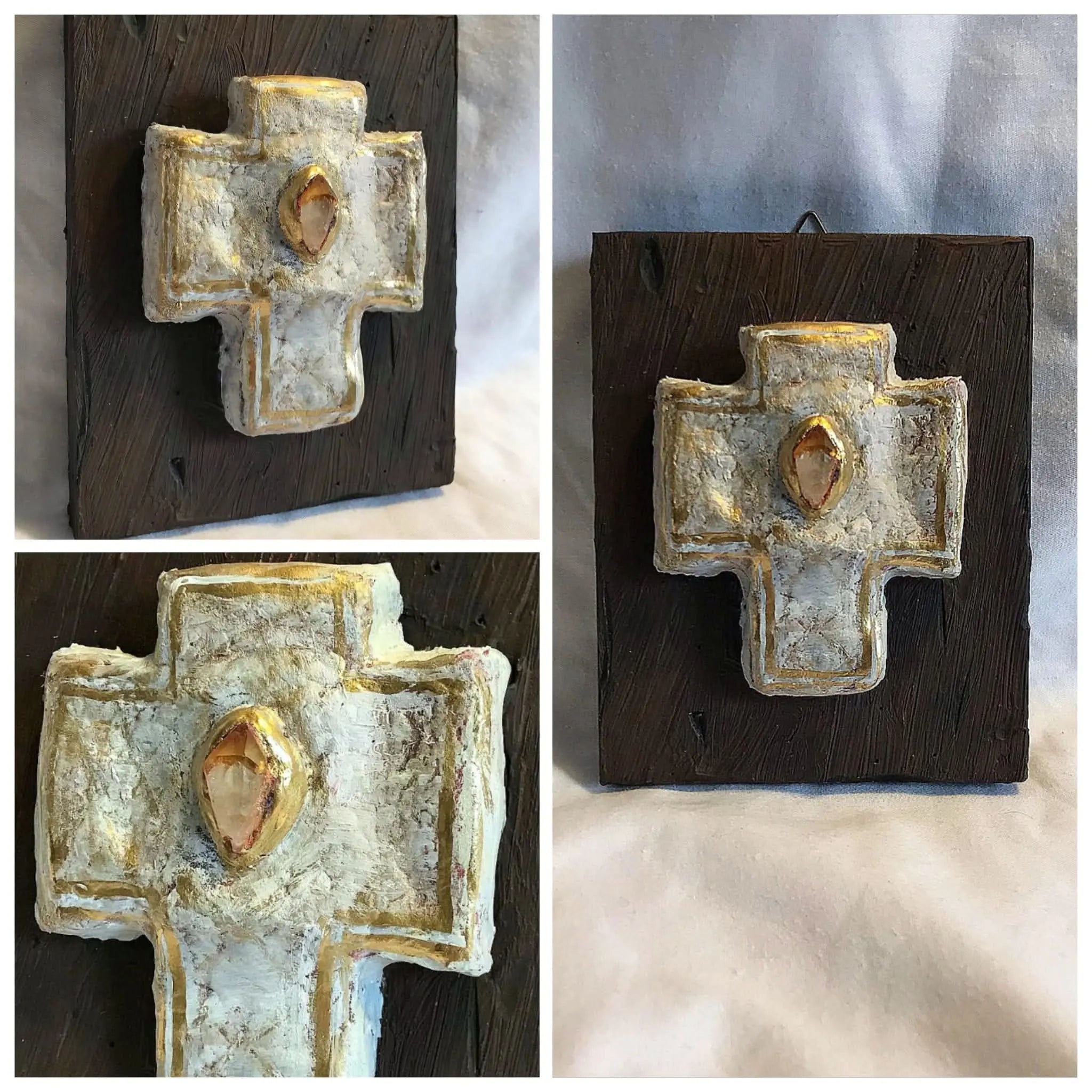 Icoană artistică cu cruce și piatră semiprețioasă