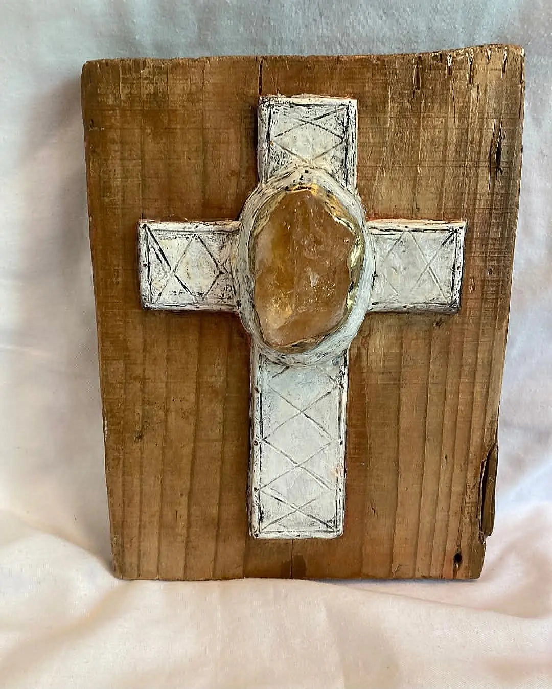 Icoană artistică cu cruce și piatră semiprețioasă